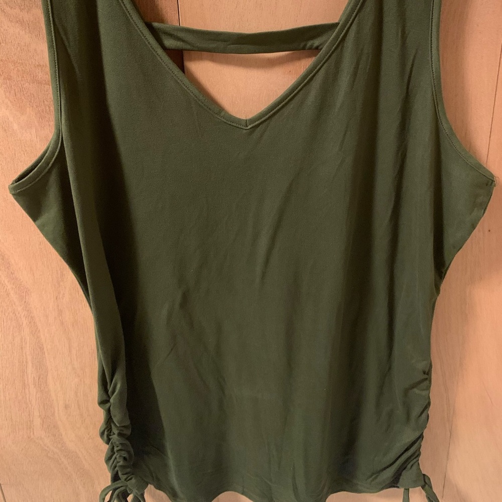 M•FASIS WOMEN’S 2X GREEN SHIRT